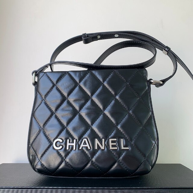 史上最も激安】 美品 CHANEL シャネル キャビアスキン トートバッグ mb