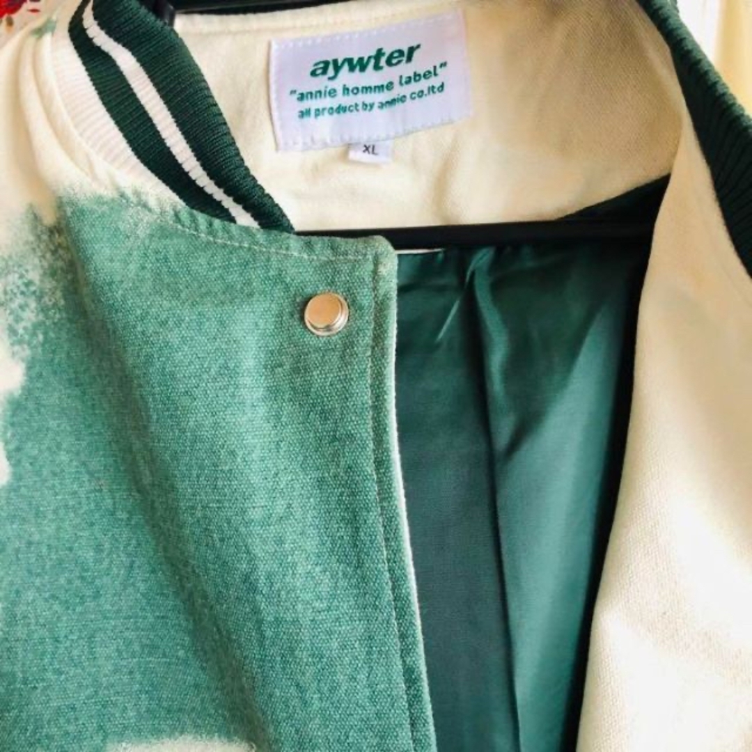 アバンギャルド ブルゾン　スタジャン　秋　緑　グリーン　メンズ　上着 メンズのジャケット/アウター(ブルゾン)の商品写真