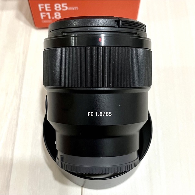 SONY(ソニー)の美品　SONY FE 85mm F1.8 SEL85F18 単焦点レンズ スマホ/家電/カメラのカメラ(レンズ(単焦点))の商品写真