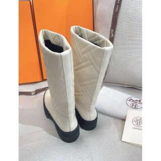 Hermes - エルメス☆22AW新作ラバーソールブーツ【フジ】白/37の通販