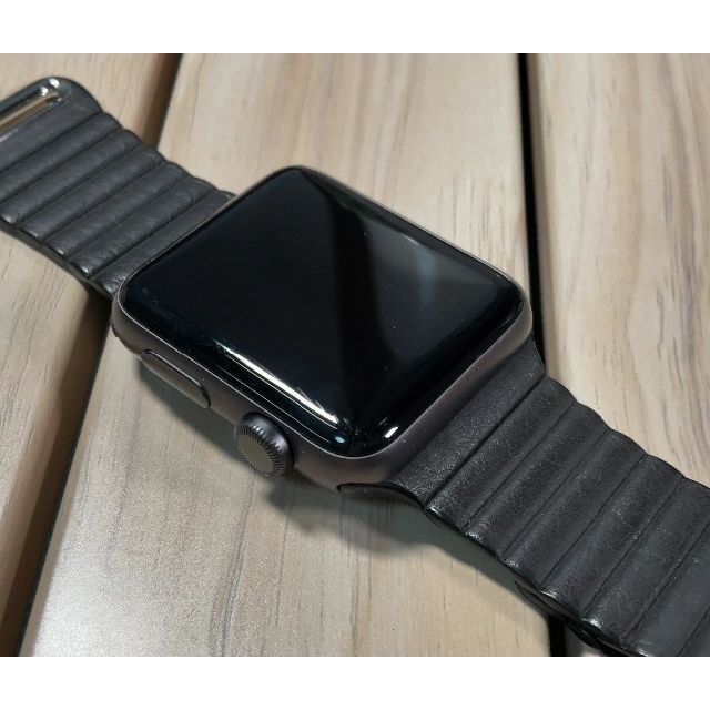 Apple Watch(アップルウォッチ)のApple Watch SERIES3 42mm + レザーループ + α  メンズの時計(腕時計(デジタル))の商品写真