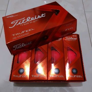 タイトリスト(Titleist)のタイトリスト　ゴルフボール　トゥルーフィール　マットレッド　１ダース　新品未使用(その他)