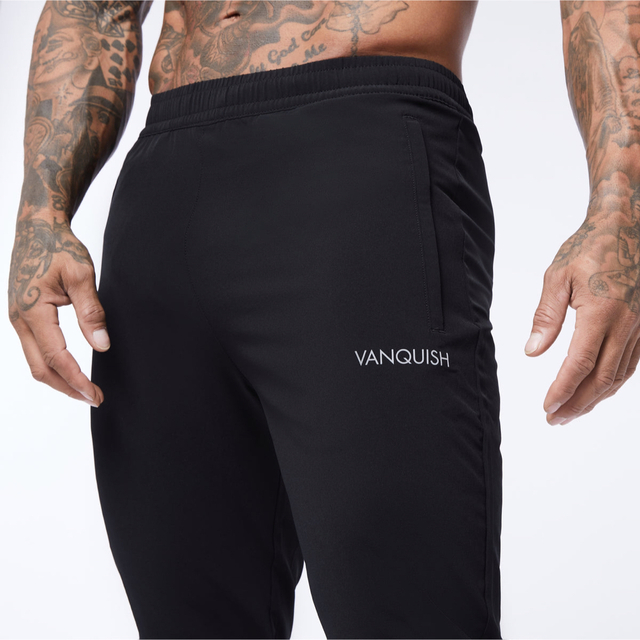 VANQUISH(ヴァンキッシュ)の新品！vanquish fitness ジョガーパンツ メンズのパンツ(その他)の商品写真