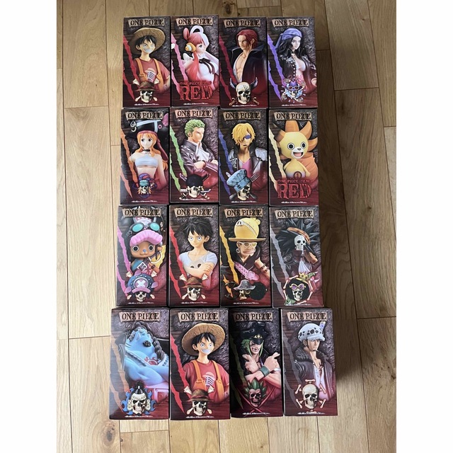 ONE PIECE(ワンピース)のワンピースフィギュア　FILM  REDフィルムレッド 　全コンプ品16体セット ハンドメイドのおもちゃ(フィギュア)の商品写真