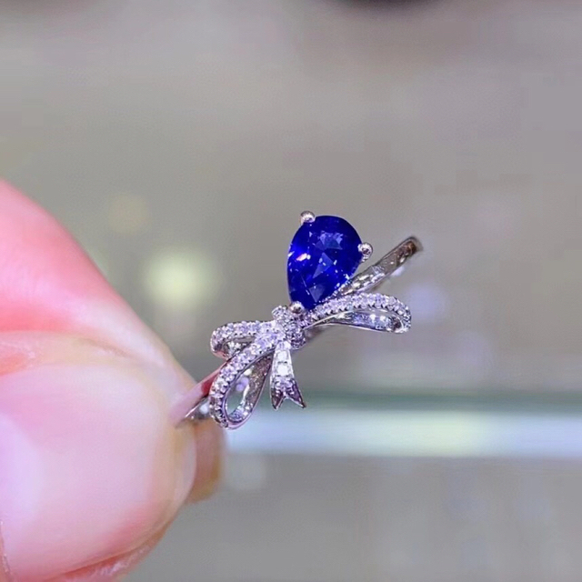 ⭐天然 ロイヤルブルーサファイア ダイヤ リング k18 0.68ct レディースのアクセサリー(リング(指輪))の商品写真