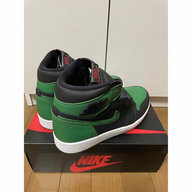 Air Jordan 1 Retro High OG Pine Green