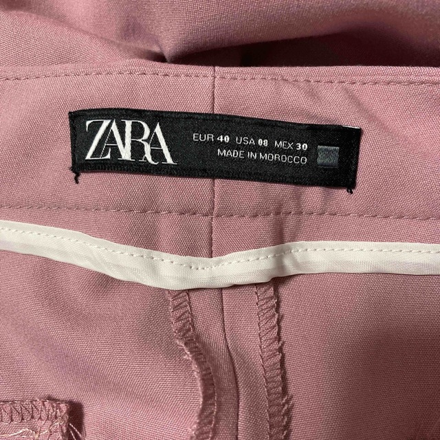 ZARA(ザラ)のZARA パンツ　ピンク レディースのパンツ(カジュアルパンツ)の商品写真