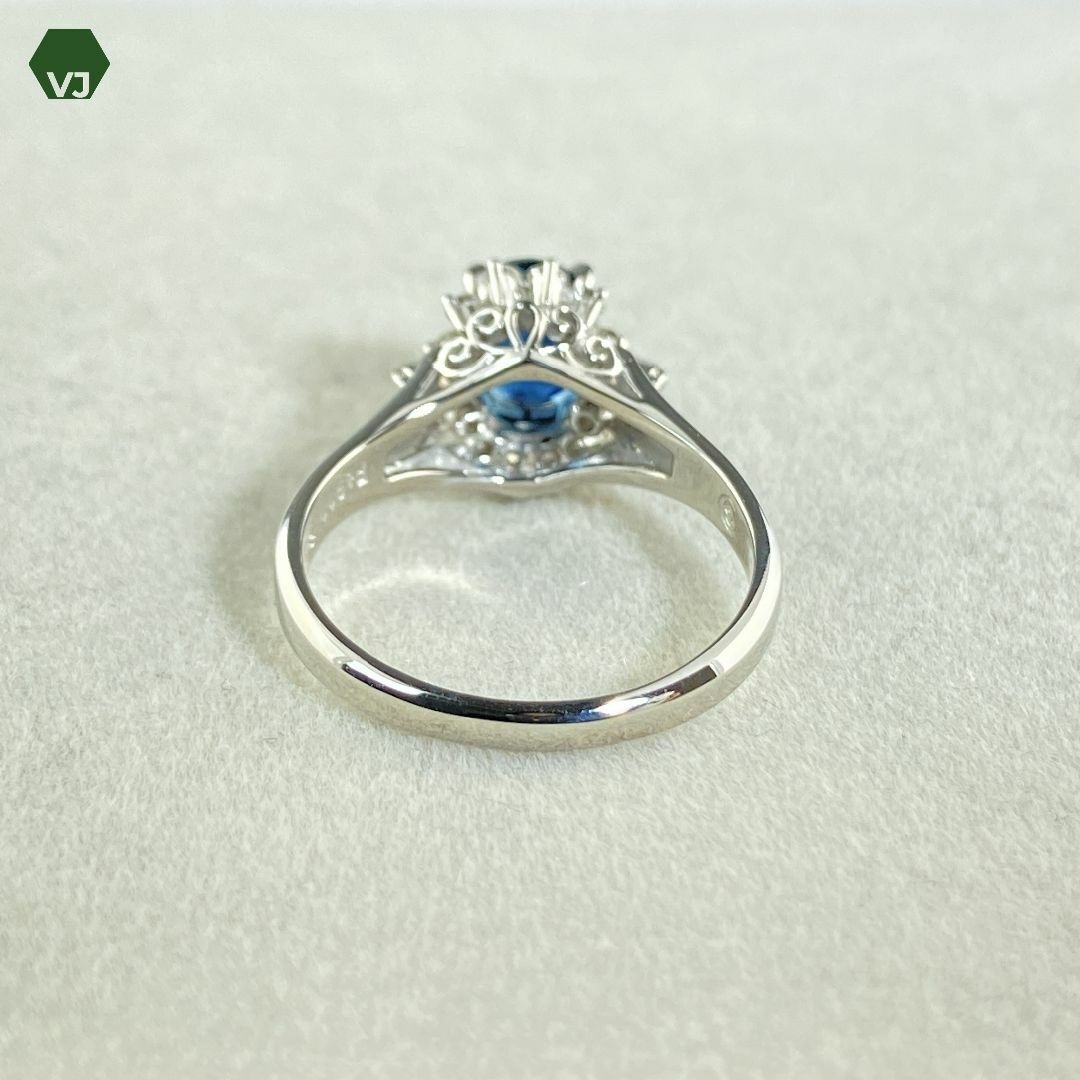 【17-12】サファイア　ダイヤモンド　リング　S1.52ct　D0.26ct  レディースのアクセサリー(リング(指輪))の商品写真