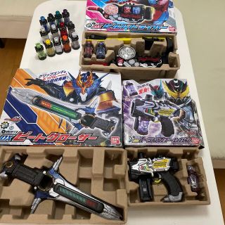 バンダイ(BANDAI)のDXビルドドライバー&DXビートクローザー&DXトランススチームガン(その他)