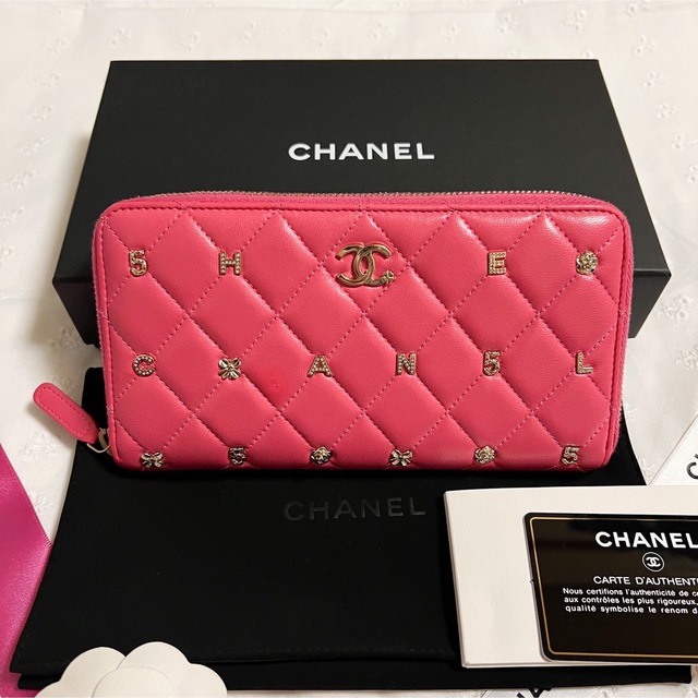 希少品 シャネル CHANEL コンパクト ウォレット 財布 ラッキーフラワー