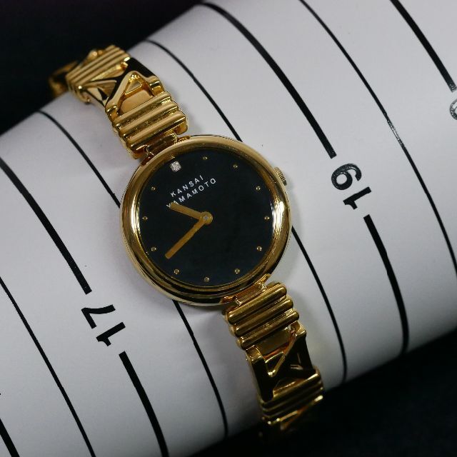 Kansai Yamamoto(カンサイヤマモト)のKANSAI YAMAMOTO レディース 腕時計 ゴールド　稼働品 レディースのファッション小物(腕時計)の商品写真