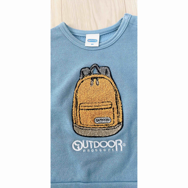 OUTDOOR(アウトドア)のoutdoor パーカー 90 キッズ/ベビー/マタニティのキッズ服男の子用(90cm~)(Tシャツ/カットソー)の商品写真