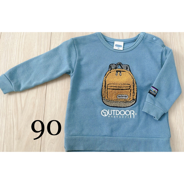 OUTDOOR(アウトドア)のoutdoor パーカー 90 キッズ/ベビー/マタニティのキッズ服男の子用(90cm~)(Tシャツ/カットソー)の商品写真