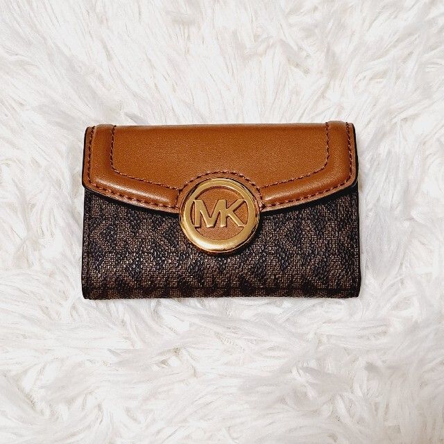 Michael Kors(マイケルコース)の【MICHAEL KORS】美品人気MK柄ゴールド柄6連キーケース レディースのファッション小物(キーケース)の商品写真