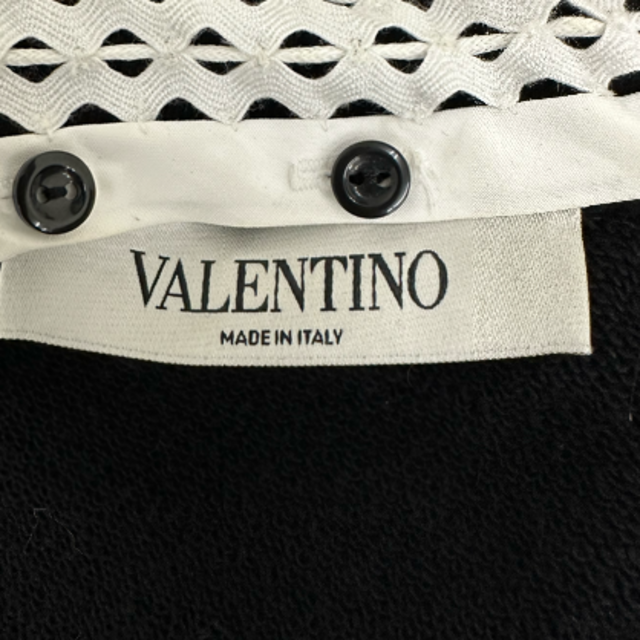VALENTINO(ヴァレンティノ)のVALENTINO　スウェットプルオーバー レディースのトップス(トレーナー/スウェット)の商品写真
