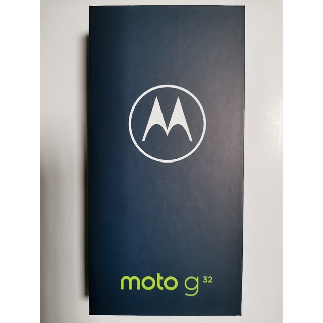 MOTOROLA スマートフォン moto g32 サテンシルバー(新品未開封) スマホ/家電/カメラのスマートフォン/携帯電話(スマートフォン本体)の商品写真