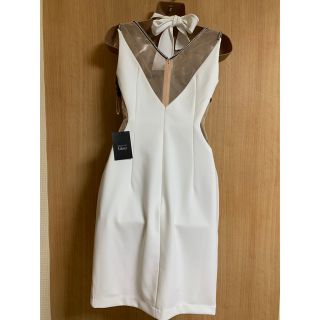 3103*大粒ビジュークロス/ホルターネックドレスwhM 何でも揃う 8250円