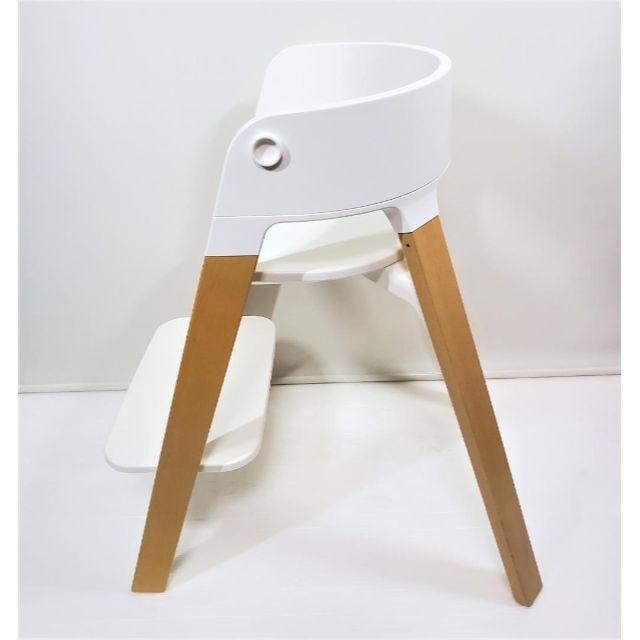 Stokke(ストッケ)の美品 ストッケ STOKKE ステップスチェア ホワイト キッズ/ベビー/マタニティの寝具/家具(その他)の商品写真