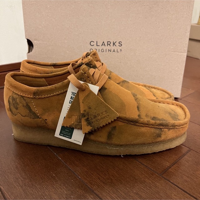 Clarks(クラークス)の[未使用] CLARKS WALLABEE ワラビー 希少　カモ柄❗️ メンズの靴/シューズ(その他)の商品写真