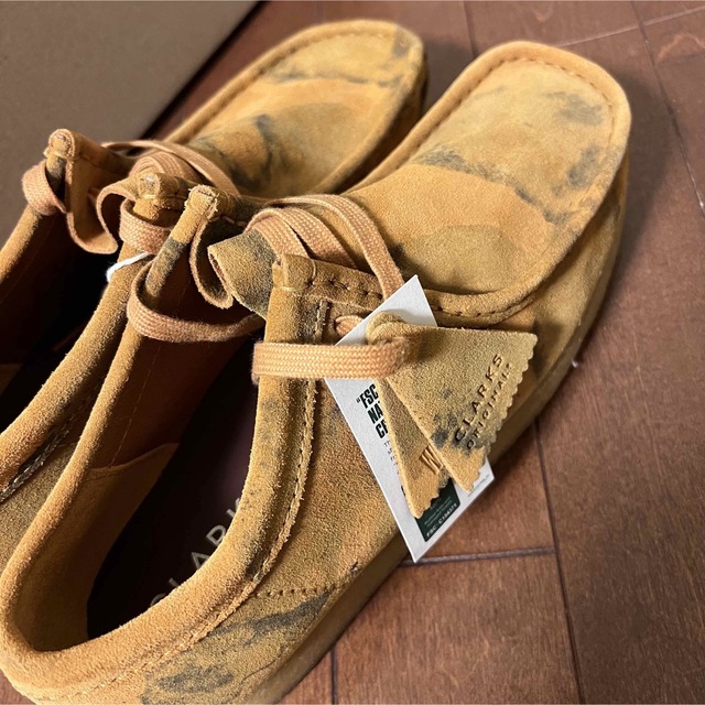 Clarks(クラークス)の[未使用] CLARKS WALLABEE ワラビー 希少　カモ柄❗️ メンズの靴/シューズ(その他)の商品写真