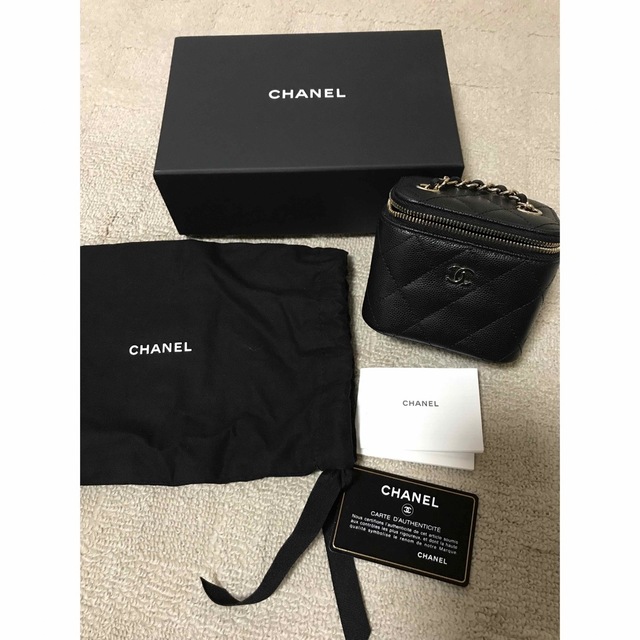 CHANEL(シャネル)のシャネル CHANEL チェーンショルダーバニティバッグ レディースのバッグ(ショルダーバッグ)の商品写真