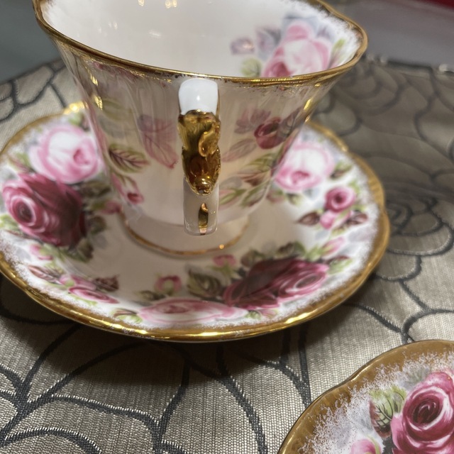 誠実】 ルビー ゴールドの薔薇 カップ ソーサー michelephoenix.com