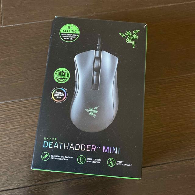 Razer DeathAdder V2 Mini ゲーミングマウス