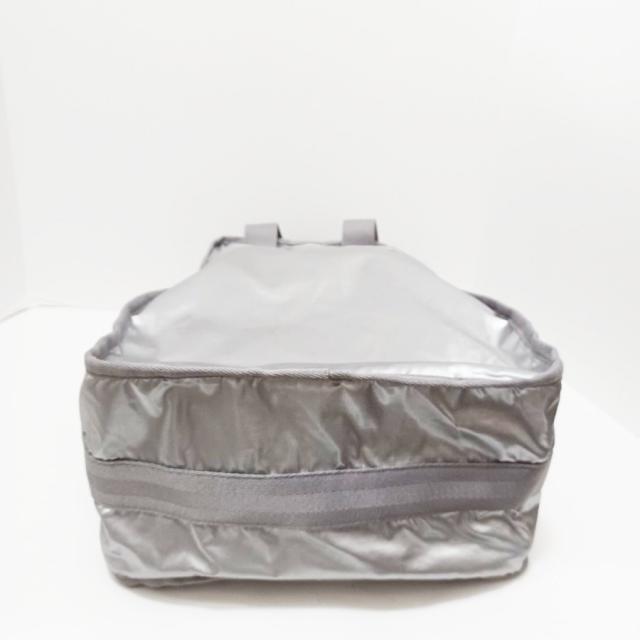 LeSportsac(レスポートサック)のレスポートサック リュックサック美品  レディースのバッグ(リュック/バックパック)の商品写真