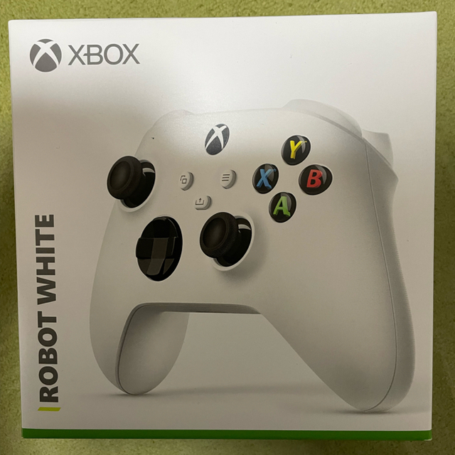 Xbox(エックスボックス)のXBOX ワイヤレスコントローラー  ロボットホワイト エンタメ/ホビーのゲームソフト/ゲーム機本体(その他)の商品写真