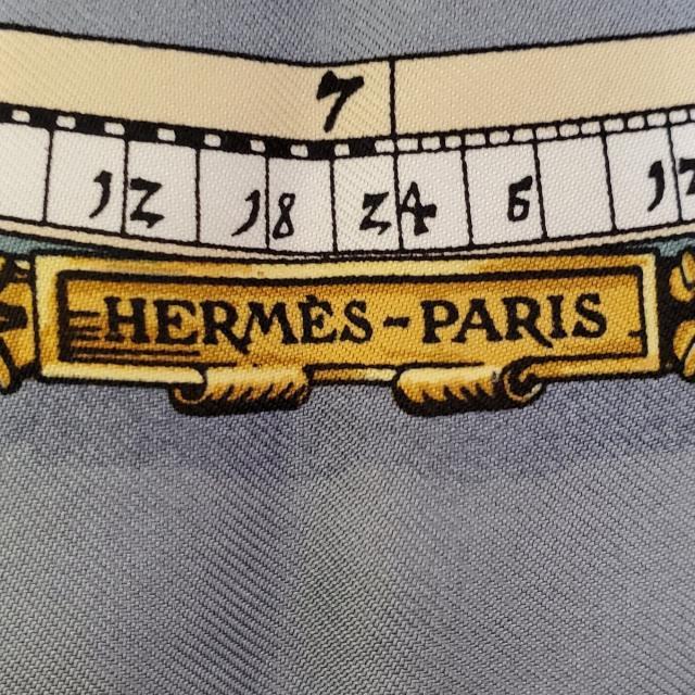 Hermes(エルメス)のHERMES(エルメス) スカーフ美品  プチカレ レディースのファッション小物(バンダナ/スカーフ)の商品写真