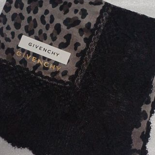 ジバンシィ(GIVENCHY)の値下げ📌ジバンシィ☆大判ハンカチーフ58×58(ハンカチ)