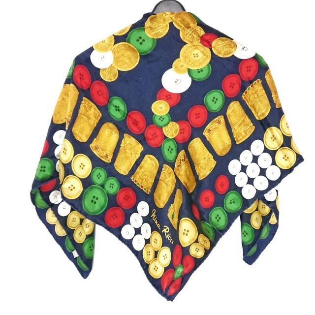 NINA RICCI(ニナリッチ)のニナリッチ スカーフ美品  ボタン柄 レディースのファッション小物(バンダナ/スカーフ)の商品写真