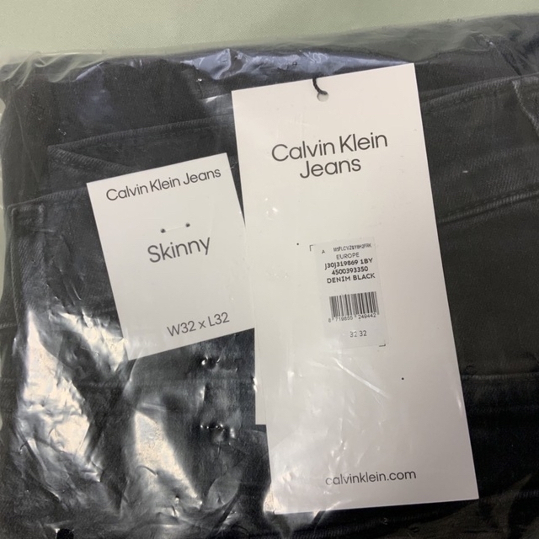 Calvin Klein(カルバンクライン)の洗練されたデザイン　カルバンクラインジーンズ　スキニー　W32L32 メンズのパンツ(デニム/ジーンズ)の商品写真