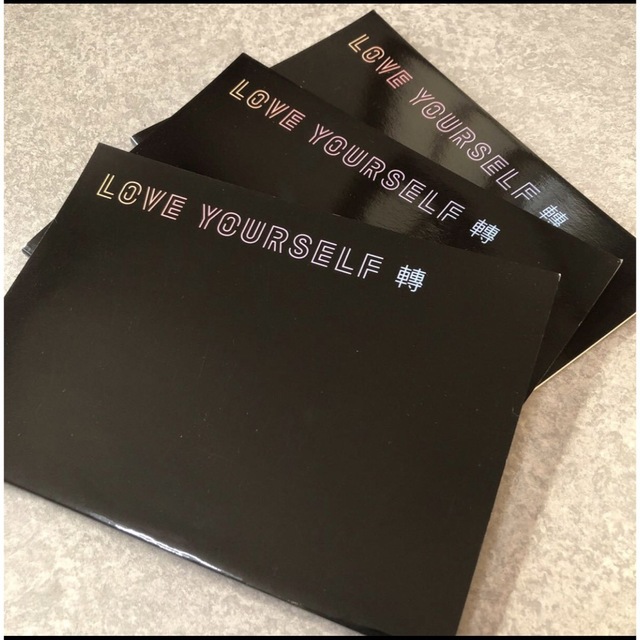 BTS A５サイズ　ノート３冊セット　LOVE YOURSELF 轉 エンタメ/ホビーのタレントグッズ(アイドルグッズ)の商品写真