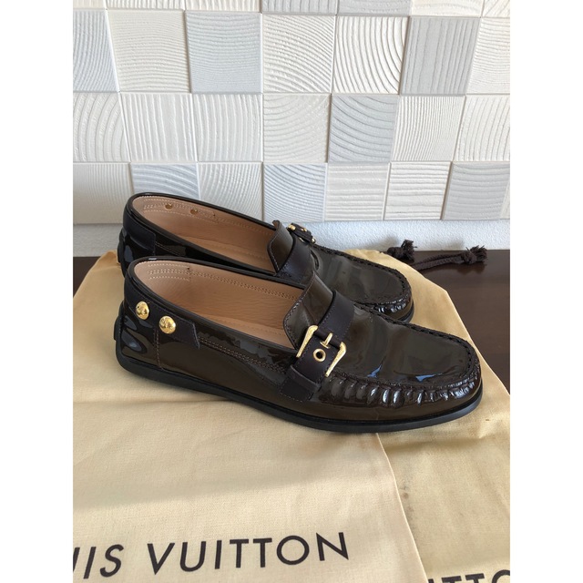 LOUIS VUITTON(ルイヴィトン)のLOUIS VUITTON  ローファー レディースの靴/シューズ(ローファー/革靴)の商品写真
