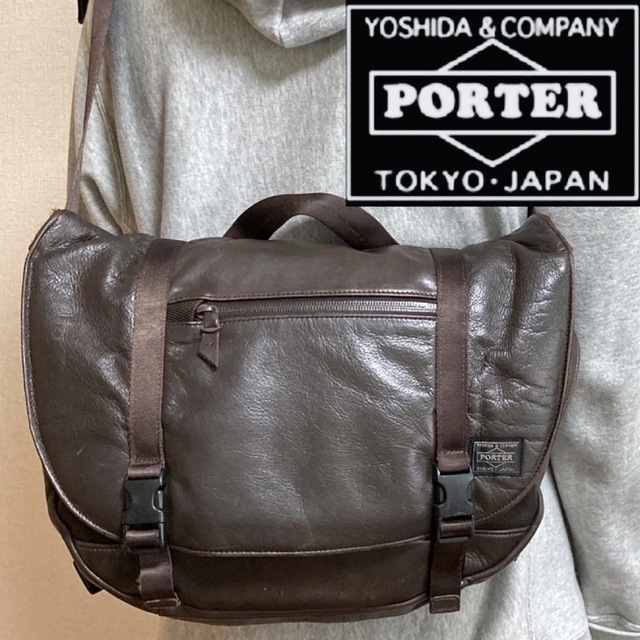 希少モデル atmos×PORTER 本物 ラウンドショルダーバッグ 吉田カバン