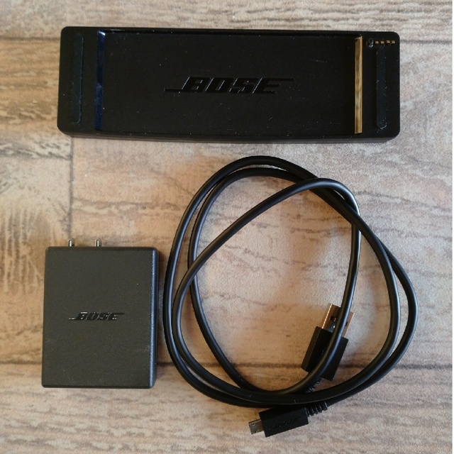 BOSE(ボーズ)のBOSE　スピーカー　充電器 スマホ/家電/カメラのオーディオ機器(スピーカー)の商品写真