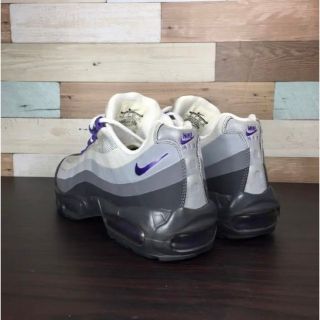 NIKE - NIKE AIR MAX 95 26cmの通販 by USED☆SNKRS |ナイキならラクマ