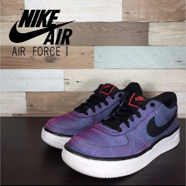 NIKE AIR FORCE 1 LV8 SHIFT 23.5cm