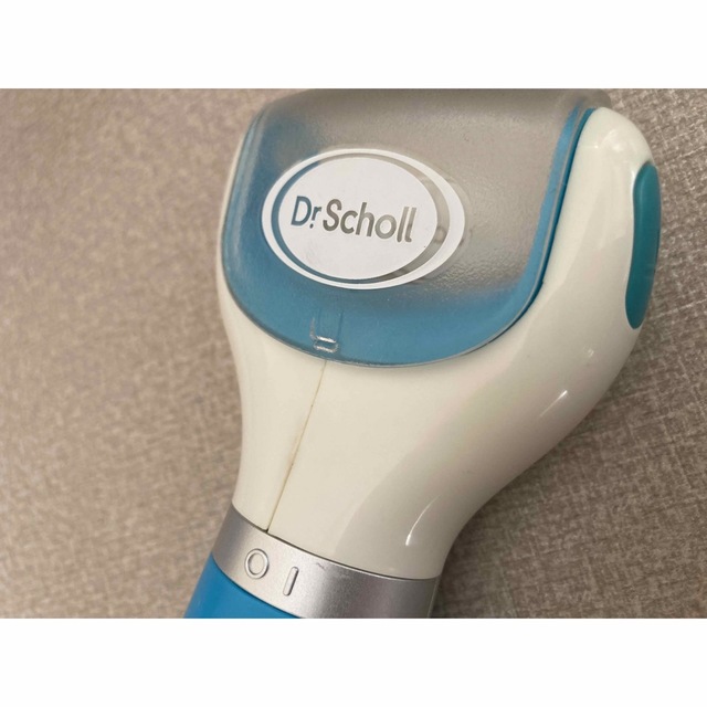 Dr.scholl(ドクターショール)のドクターショール　ベルベットスムーズ電動角質リムーバー　ローラーヘッド2個付き コスメ/美容のボディケア(フットケア)の商品写真