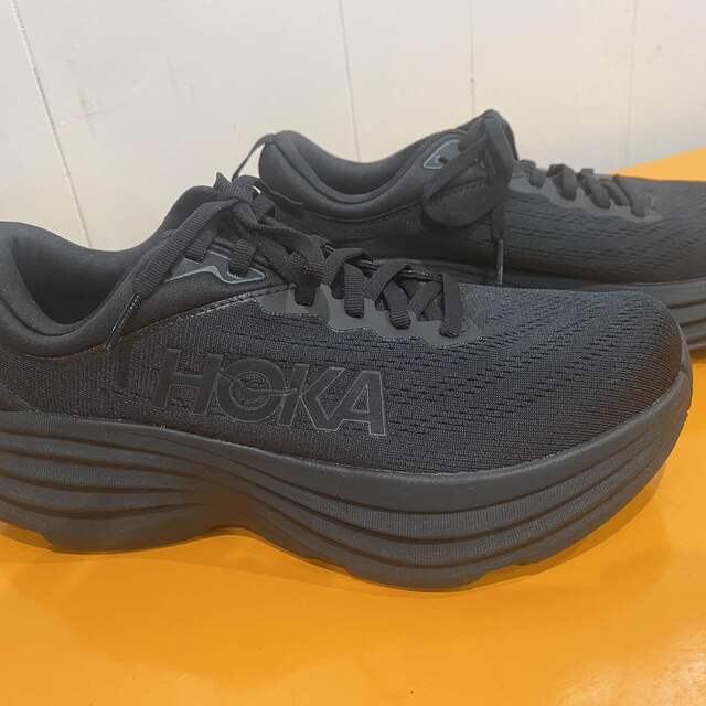 HOKA ONE ONE(ホカオネオネ)の【お値下げ中】スニーカー　HOKA BONDI8  24.5cm レディースの靴/シューズ(スニーカー)の商品写真