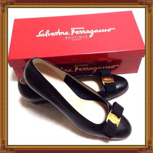 Ferragamo(フェラガモ)のフェラガモ パンプス レディースの靴/シューズ(ハイヒール/パンプス)の商品写真