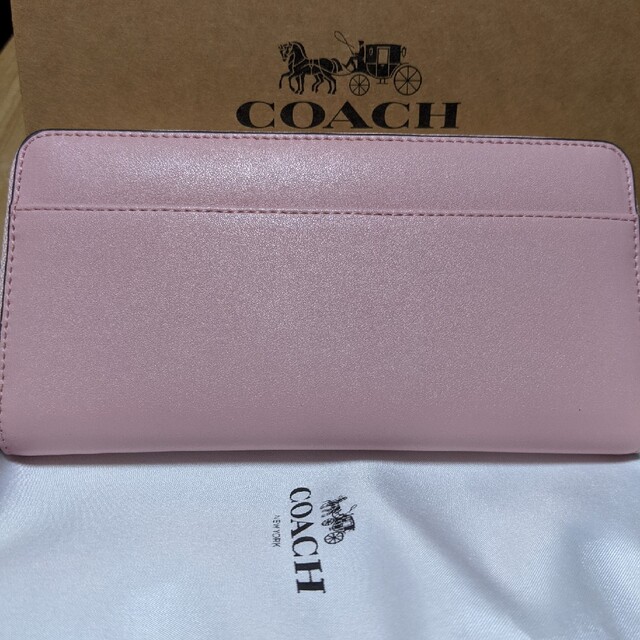 COACH  長財布　ラウンドファスナー　スヌーピーピンク