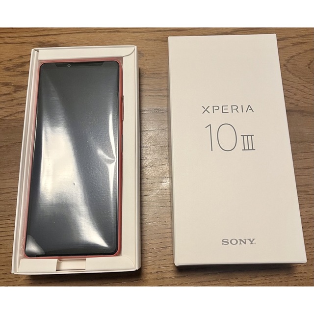 Xperia(エクスペリア)のXperia 10 III ピンク　新品未使用品 スマホ/家電/カメラのスマートフォン/携帯電話(スマートフォン本体)の商品写真