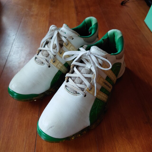 adidas(アディダス)のアディダス　ゴルフシューズ　25.5cm スポーツ/アウトドアのゴルフ(シューズ)の商品写真