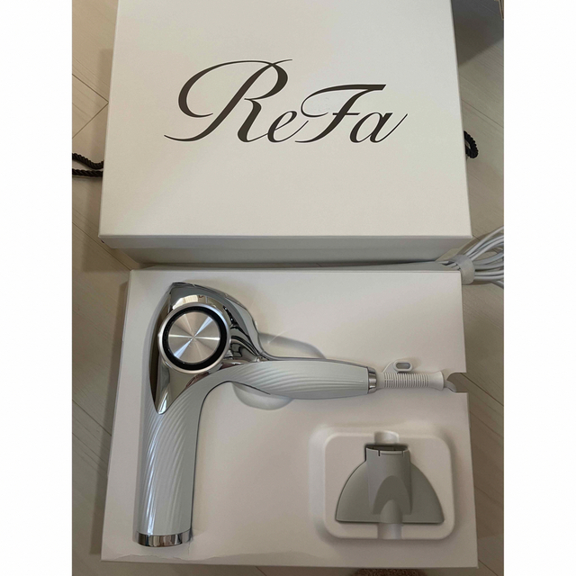 ReFa(リファ)の【新品未使用】ReFa リファビューテック　ドライヤープロ スマホ/家電/カメラの美容/健康(ドライヤー)の商品写真