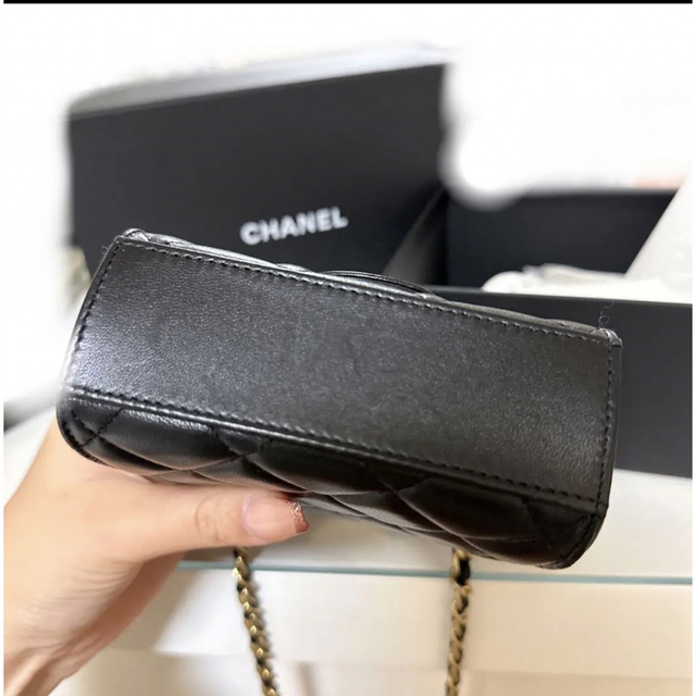 CHANEL(シャネル)のシャネル CHANEL ミニフラップバッグ チェーンウォレット チェーンクラッチ レディースのバッグ(ショルダーバッグ)の商品写真