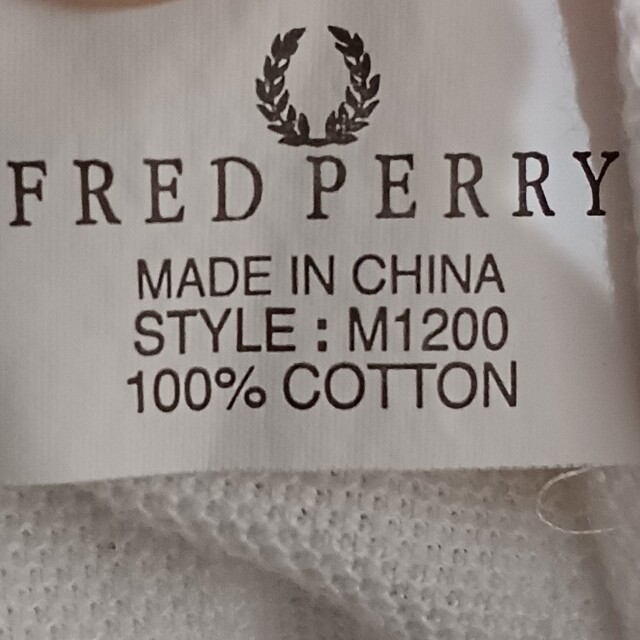 FRED PERRY(フレッドペリー)のFRED PERRY フレッドペリー メンズポロシャツ 38 ホワイト メンズのトップス(ポロシャツ)の商品写真