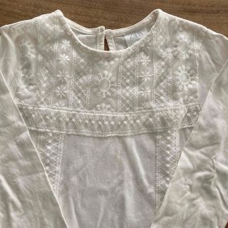 ザラキッズ(ZARA KIDS)のZARA kids ザラ　女の子　長袖Tシャツ　刺繍　116(Tシャツ/カットソー)