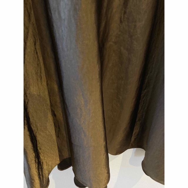 STYLE DELI(スタイルデリ)の【パールサテンサーキュラースカートB】スタイルデリ レディースのスカート(ロングスカート)の商品写真
